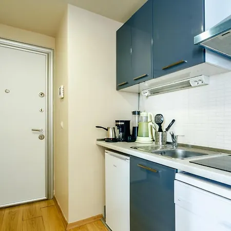 Modern Furnished Flat 10 Min To Kucukcekmece Lake